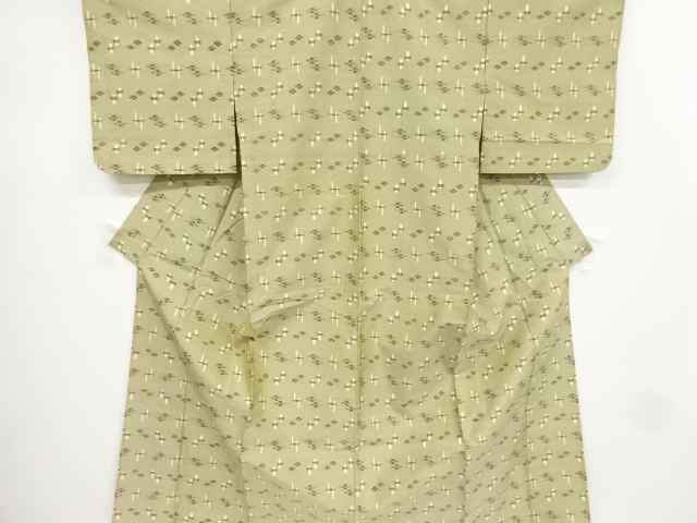 リサイクル　琉球絣柄織り出し手織り節紬単衣着物